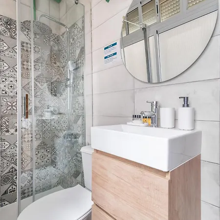 Minimalist & Exterior Next To The Las Palmas de Gran Canaria